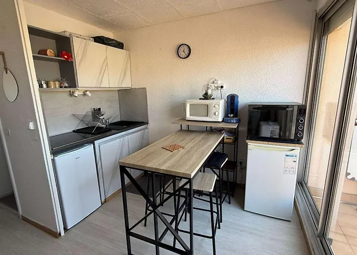 Aig168 Vue Port Avec Terrasse Parking Et Piscines 아파트